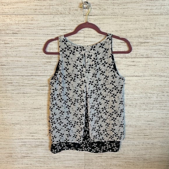 Premise Studio Double Layer Sleeveless Blouse l Size S - Picture 2 of 6